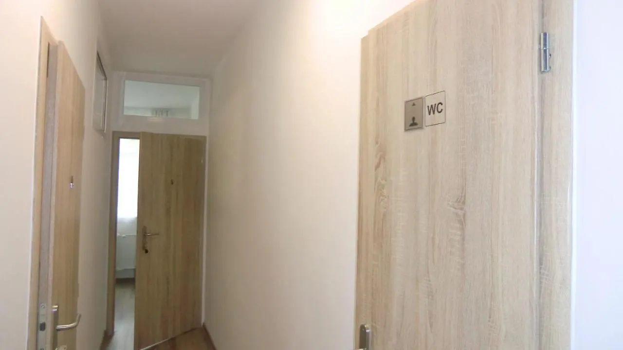 Homestay Hu Apartment Prague
